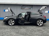 Used Vauxhall Astra GTC SRi 200 HP (147 kW) 2015 Black Hatchback