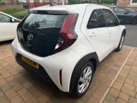 Used Toyota Aygo X PURE 72 HP (52 kW) 2023 White SUV
