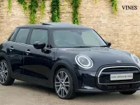 Używany Mini Cooper Exclusive 134 KM (98 kW) 2023 Czarny Hatchback