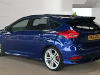 Used Ford Focus ST 250 HP (183 kW) 2016 Blue Hatchback