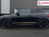 Begagnad Mini ONE Hatch 102 HK (75 kW) 2017 Svart Halvkombi