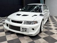 Used Mitsubishi Lancer 2001 White Sedan