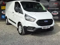 Used Ford Transit Custom 105 HP (77 kW) 2018 White Van