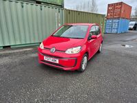 Begagnad VW up! move up! 60 HK (44 kW) 2017 Röd Halvkombi