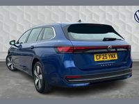 Used VW Passat Life 147 HP (108 kW) 2025 Blue Estate
