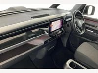 Usado VW ID. Buzz Pro 147 kW (200 HP) 2023 Branco Monovolume