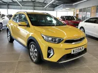 Used Kia Stonic 2023 Yellow SUV