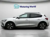 Usado Ford Focus Active 125 HP (91 kW) 2023 Prateado Citadino