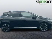 Used Renault Clio Techno 143 HP (105 kW) 2025 Black Hatchback