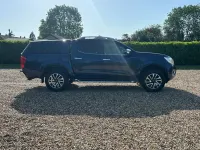 Used Nissan Navara Tekna 190 HP (139 kW) 2016 Blue Pickup
