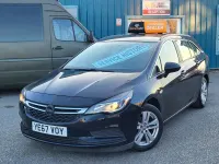 Used Vauxhall Astra 110 HP (80 kW) 2017 Black Estate