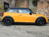 Używany Mini Cooper D Hatch 2017 Pomarańczowy Hatchback