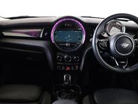 Used Mini Cooper D Hatch 114 HP (83 kW) 2018 White Hatchback