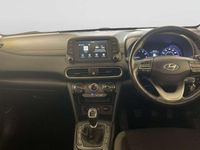Gebraucht Hyundai Kona Edition 120 PS (88 kW) 2019 Gelb SUV