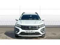 Używany Dacia Jogger Comfort 110 KM (80 kW) 2023 Biały Minivan