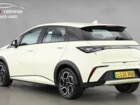 Nuevo BYD Dolphin Boost 130 kW (177 CV) 2026 Blanco Utilitario