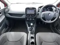 Used Renault Clio IV Dynamique 90 HP (66 kW) 2017 Red Hatchback