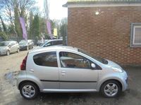 Used Peugeot 107 Allure 68 HP (50 kW) 2013 Silver Hatchback