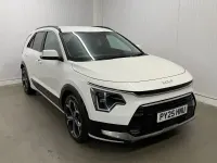 Used Kia Niro 2025 White SUV