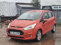 Usado Ford B-MAX Zetec 95 HP (69 kW) 2014 Vermelho Monovolume