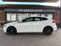 Used Volvo V40 R-Design 150 HP (110 kW) 2014 White Estate