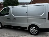 Used Renault Trafic 2015 Silver MPV