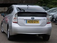 Used Toyota Prius T4 122 HP (89 kW) 2016 Silver Hatchback