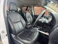 Used Nissan Navara Tekna 2016 White Pickup