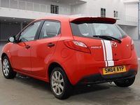 Używany Mazda 2 75 KM (55 kW) 2014 Czerwony Hatchback