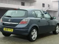 Used Vauxhall Astra Club 138 HP (101 kW) 2009 Blue Hatchback