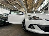 Used Vauxhall Astra GTC Edition 120 HP (88 kW) 2015 White Hatchback