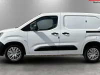 Begagnad Peugeot Partner 102 HK (75 kW) 2021 Minibuss