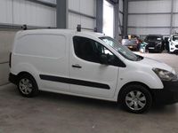 Begagnad Peugeot Partner 2018 Vit