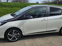 Used Toyota Yaris 2019 White/black Hatchback