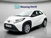 Used Toyota Aygo X PURE 72 HP (52 kW) 2025 White SUV