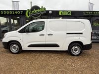 Used Vauxhall Combo 100 HP (73 kW) 2021 White MPV