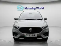 Usado MG ZS Exclusive 106 CV (77 kW) 2023 Plateado SUV