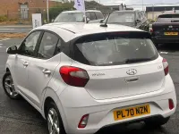 Used Hyundai i10 SE 67 HP (49 kW) 2020 White Hatchback