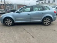 Używany Audi A3 2005 Niebieski Hatchback