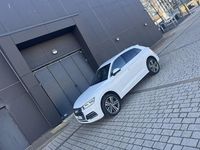 Begagnad Audi Q5 S-Line 190 HK (139 kW) 2019 Vit SUV