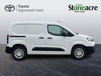 Used Toyota Proace 100 kW (136 HP) 2024 White MPV