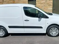 Used Citroën Berlingo 75 HP (55 kW) 2018 White MPV