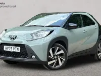 Used Toyota Aygo X 72 HP (52 kW) 2025 Green SUV
