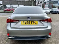 Used Lexus IS300h 220 HP (161 kW) 2018 Silver Sedan
