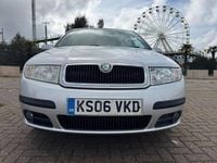 Used Skoda Fabia Ambiente 75 HP (55 kW) 2006 Silver Hatchback