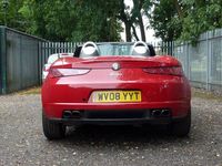 Begagnad Alfa Romeo Spider 2008 Röd Cab