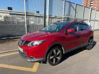 Używany Nissan Qashqai N-Connecta 115 KM (84 kW) 2017 Czerwony SUV