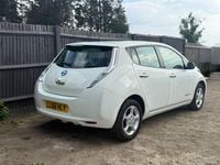 Used Nissan Leaf Acenta 80 kW (109 HP) 2016 White Hatchback