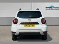 Used Dacia Duster Extreme 150 HP (110 kW) 2022 White SUV
