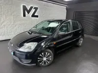 Usado Ford Fiesta Style 74 HP (54 kW) 2005 Preto Citadino